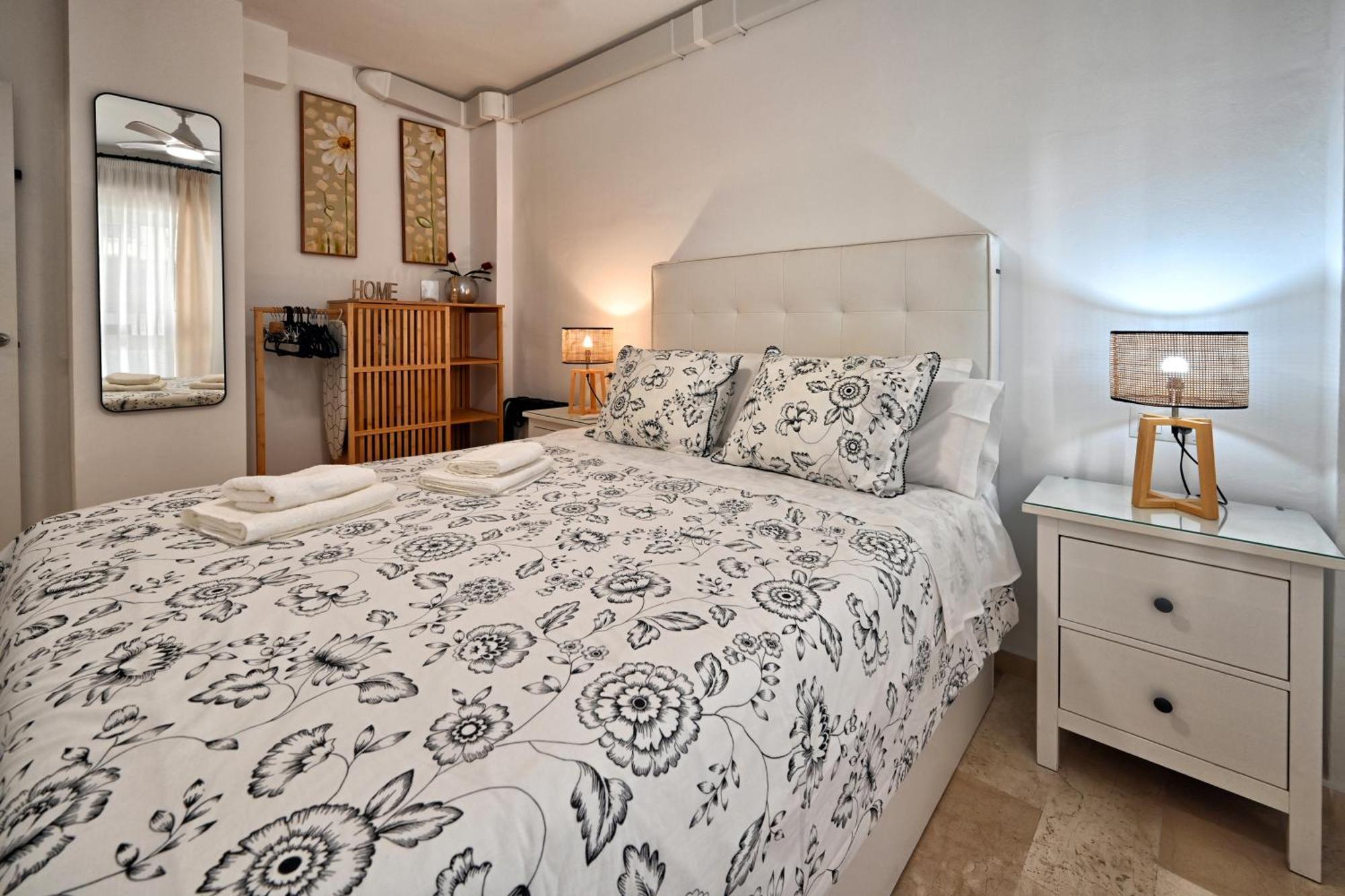 Love Rent4 Malaga Rafa Exterior foto